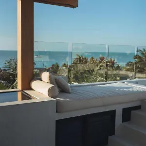 https://casa-peregrino-holbox.quintano-roohotels.com